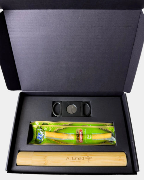 Coffret Siwak ouvert avec siwak menthe, coupe-siwak et étui bambou