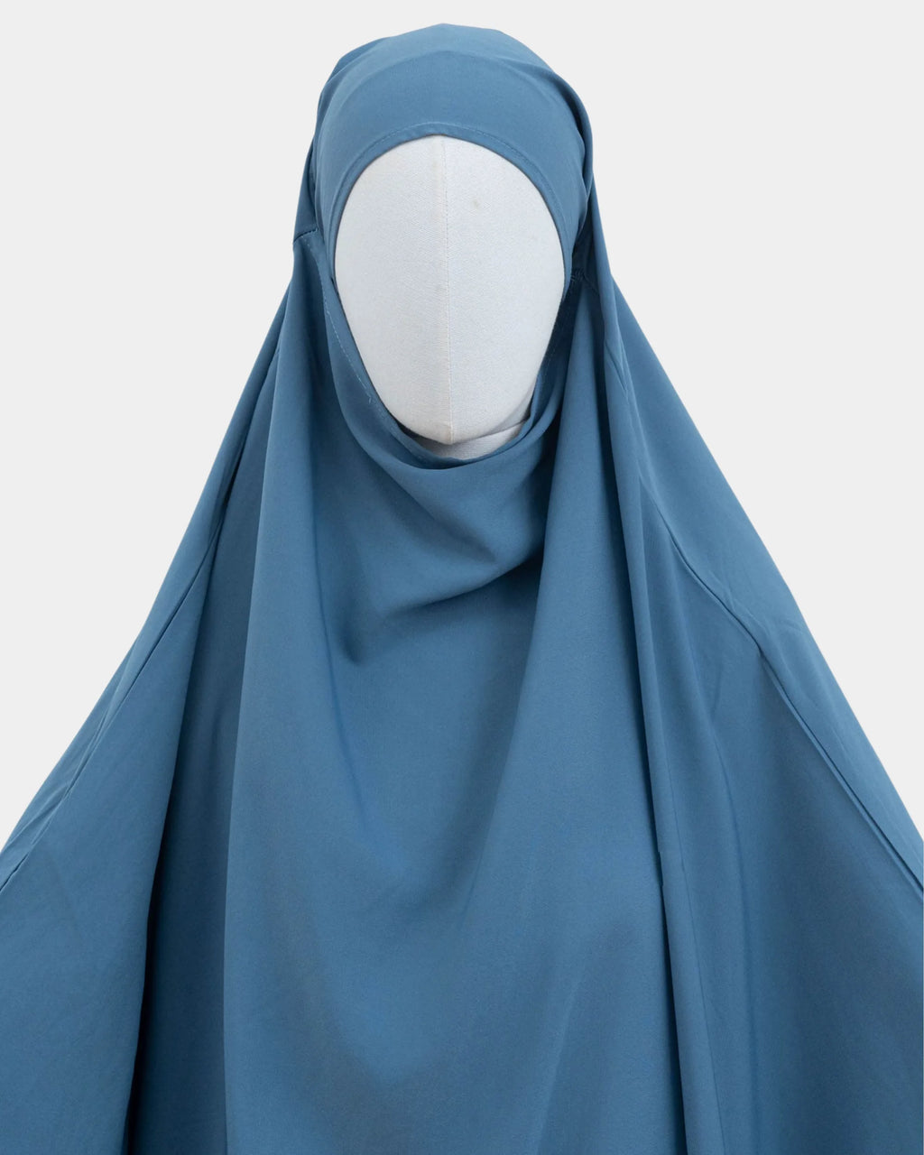 Capuche du jilbab 2 pièces bleu jean et drapé du tissu sur le buste